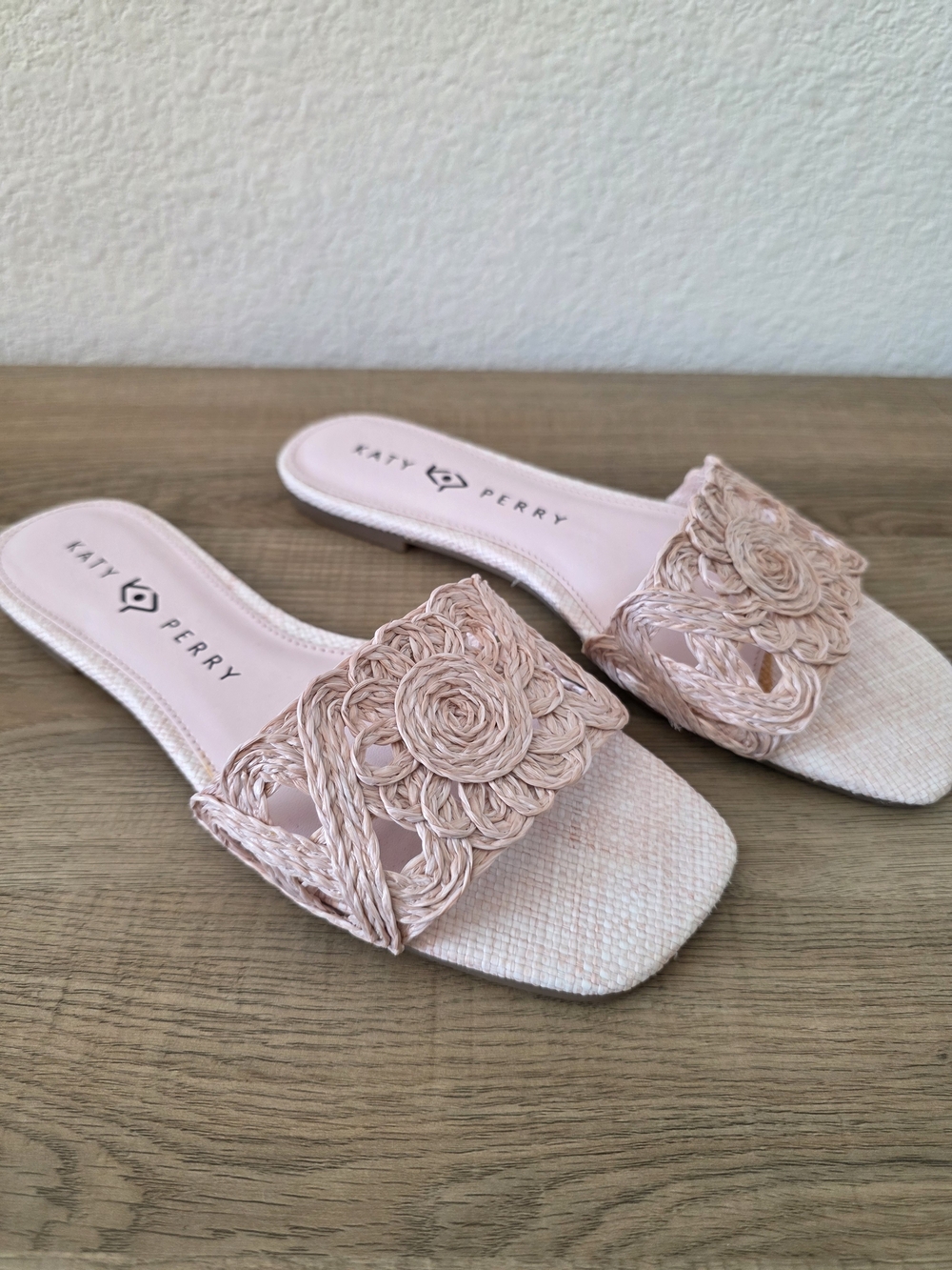 New - Katy Perry Collections Blush Braided Floral Slide Mules - Picture 2 of 5